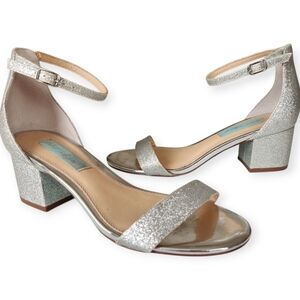 Betsey Johnson Mari Chunky Heel Sandals Size 6.5